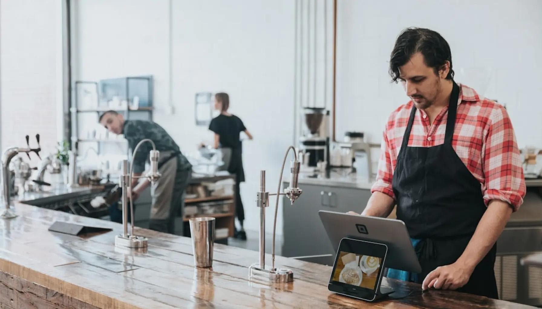 Voosh.ai: The Ultimate Solution for Restaurant Management